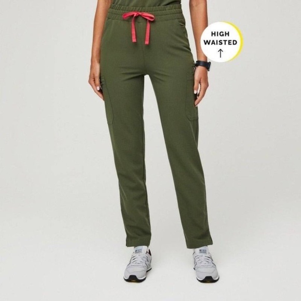 FIGS | HW Scrunch Yola Scrub Pant | Dark Olive | Medium Tall
